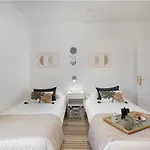 Apartman Serene Terrace And Pool
